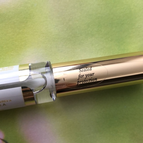 Senegence LipSense ooops! Remover - Picture 3 of 3